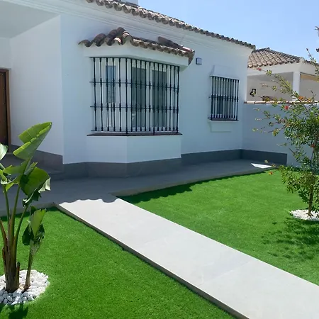 Holiday home Junto A La Playa En Costa Sancti Petri Chiclana de la Frontera